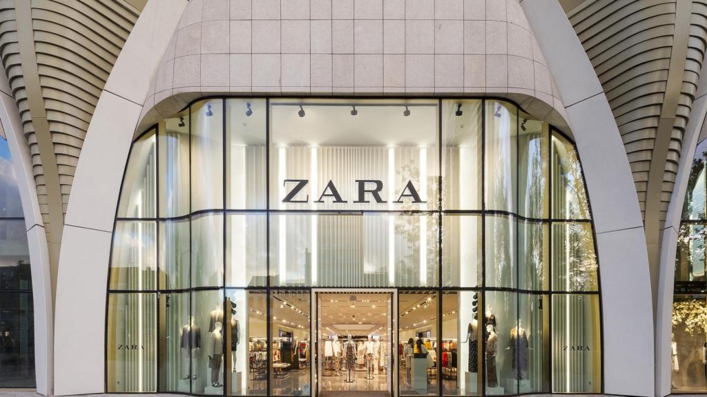 Inditex rebaja el ritmo de cierres: absorbe 171 tiendas en un trimestre y recupera ventas