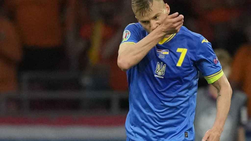 Andriy Yarmolenko celebra su gol con la selección de Ucrania en la Eurocopa 2020