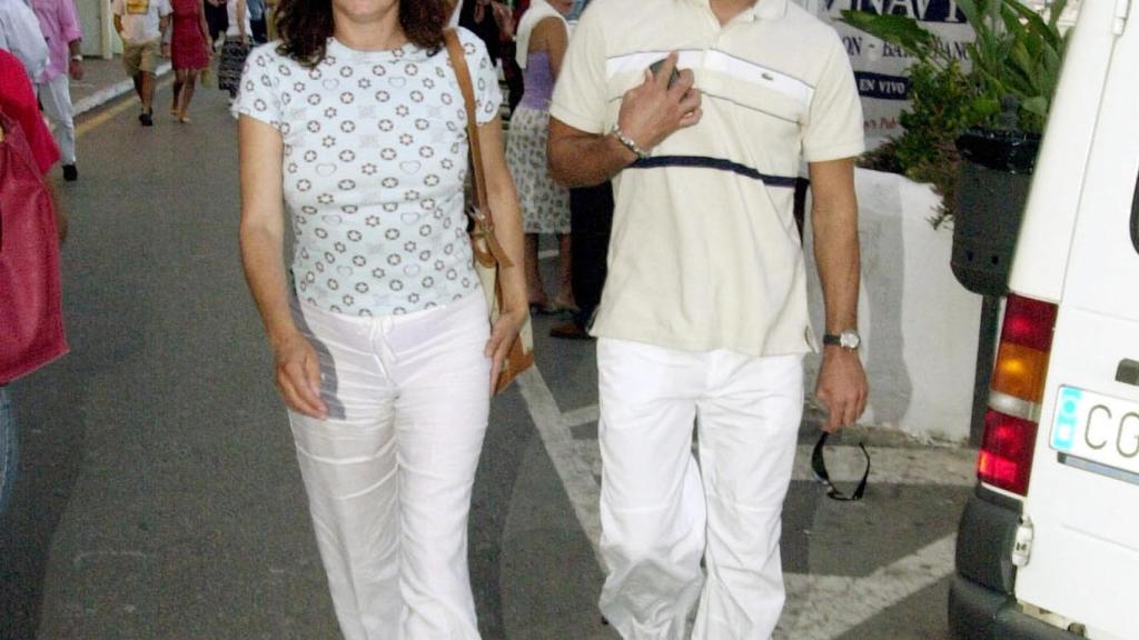 La actriz, junto a Rafa Garcia, hermano de Dinio, con quien mantuvo una relación en 2001.