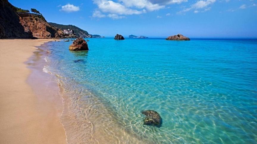 Las playas de aguas cristalinas más bonitas de España – Dimension ...