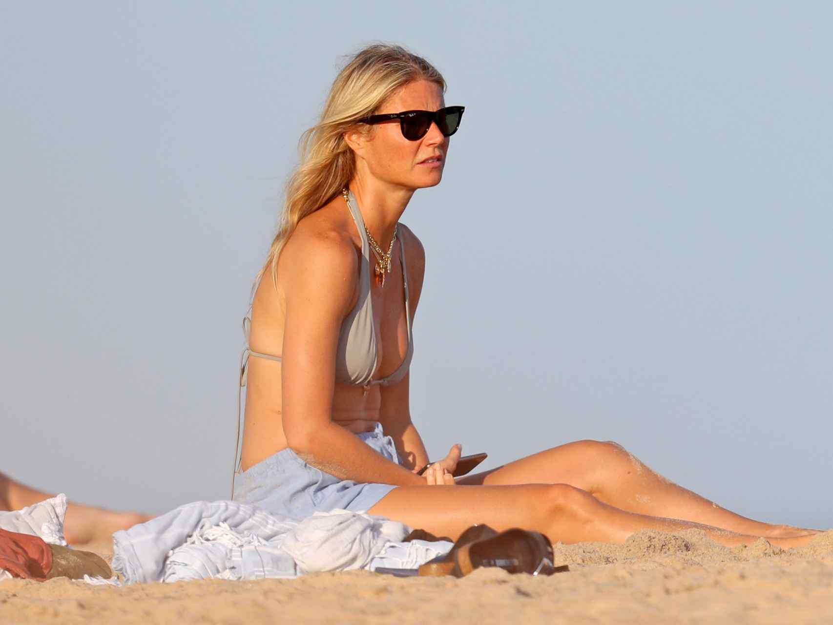 Gwyneth Paltrow en la playa en una imagen de archivo.