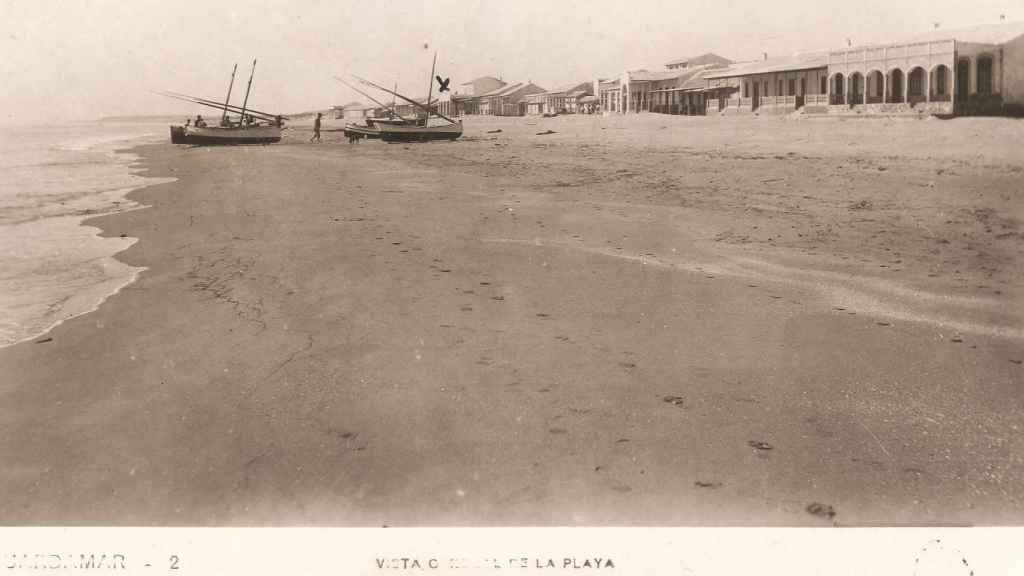 Playa Babilonia en los años 30.