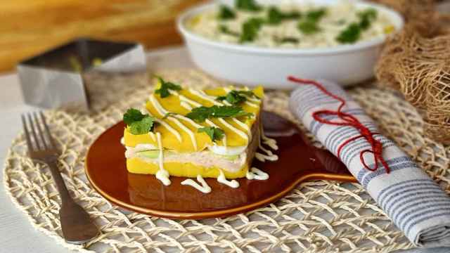 Causa limeña de atún,  la receta del pastel de patata frío peruano
