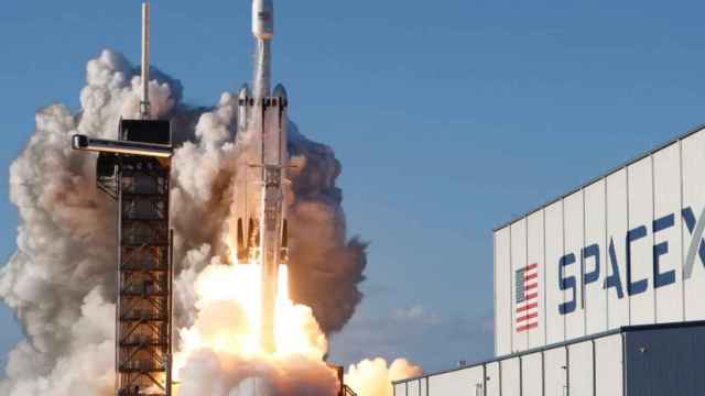 El despegue del Falcon Heavy de SpaceX.
