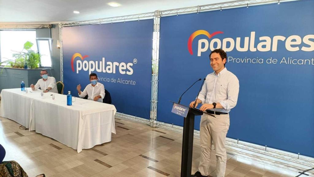 Teodoro García Egea apadrina el traspaso de poderes del PP de Alicante.