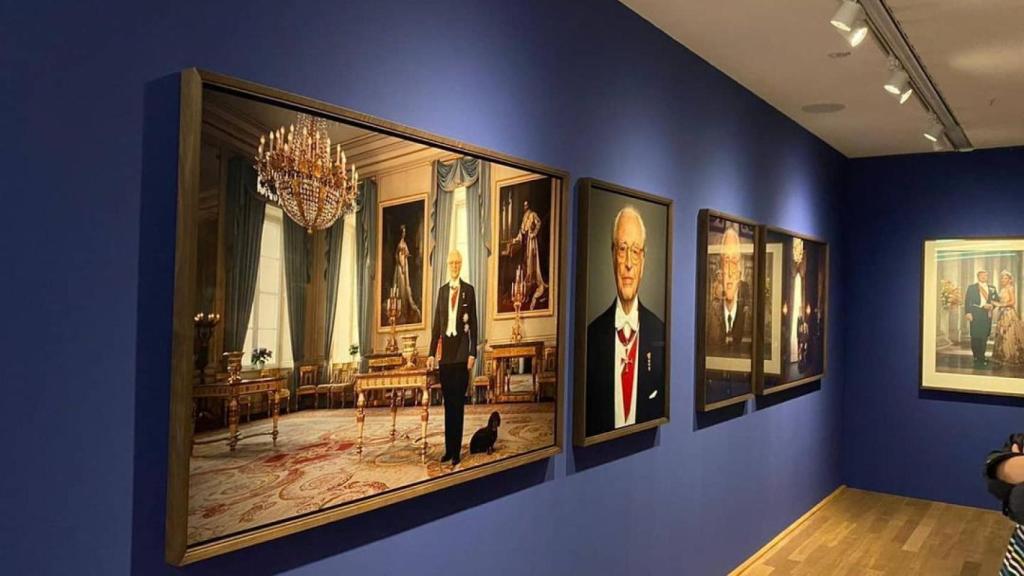 Detalle de la exposición en la que se incluye la fotografía.