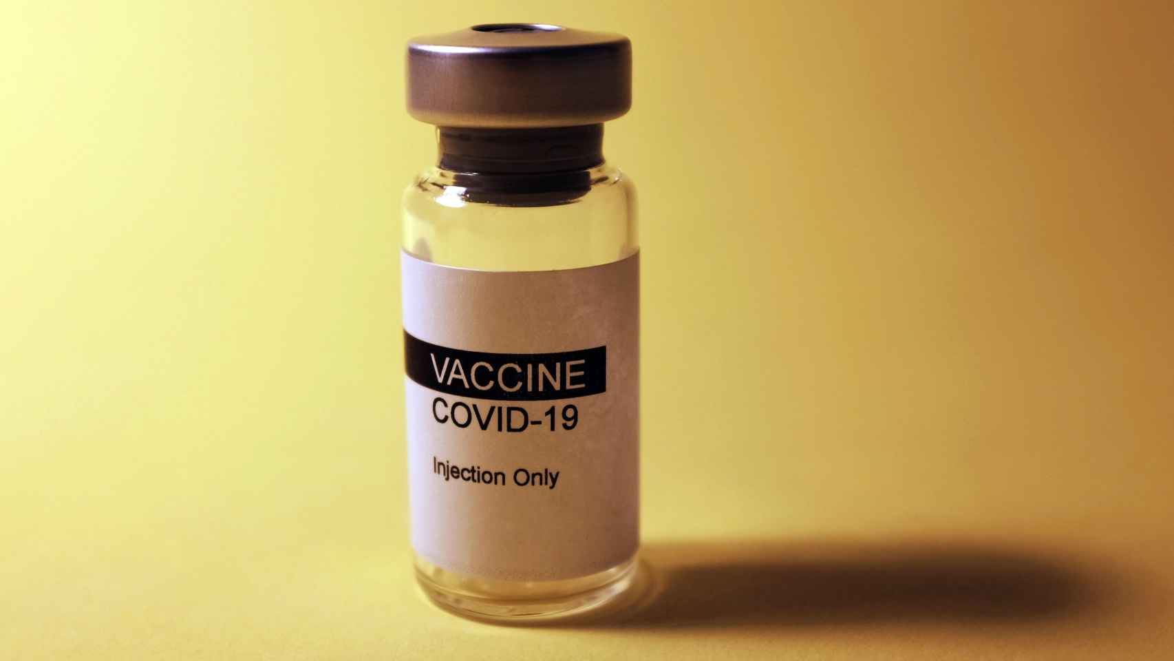 Un vial de una vacuna contra la Covid-19.