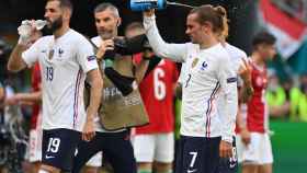 Benzema y Griezmann durante un parón con Francia