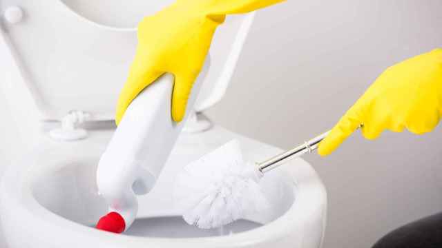 Detergentes limpia baños