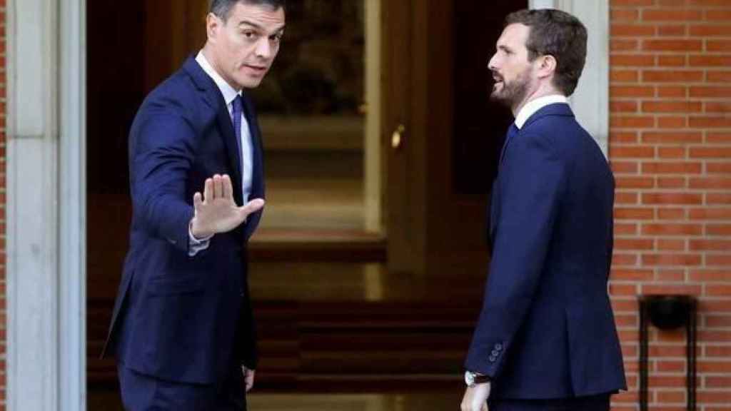 Sánchez y Casado, en una imagen de un encuentro celebrado en febrero de 2020./