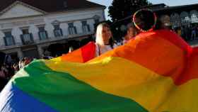 Manifestación en Budapest contra la ley húngara que veta hablar de homosexualidad en las escuales