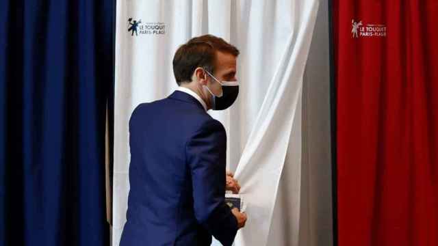 El presidente francés, Emmanuel Macron, durante las elecciones regionales.