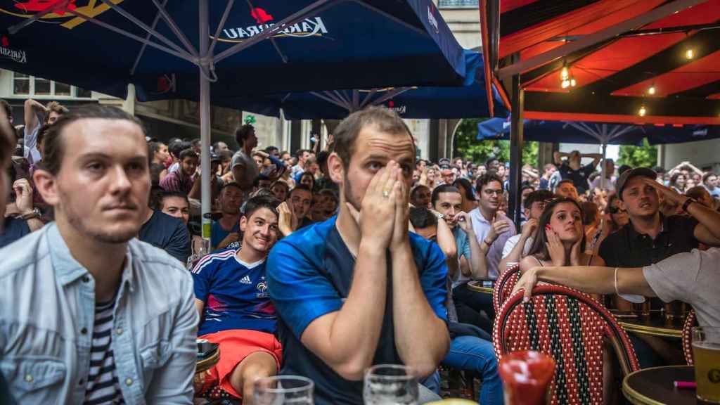 Aficionados de Francia viendo la Eurocopa