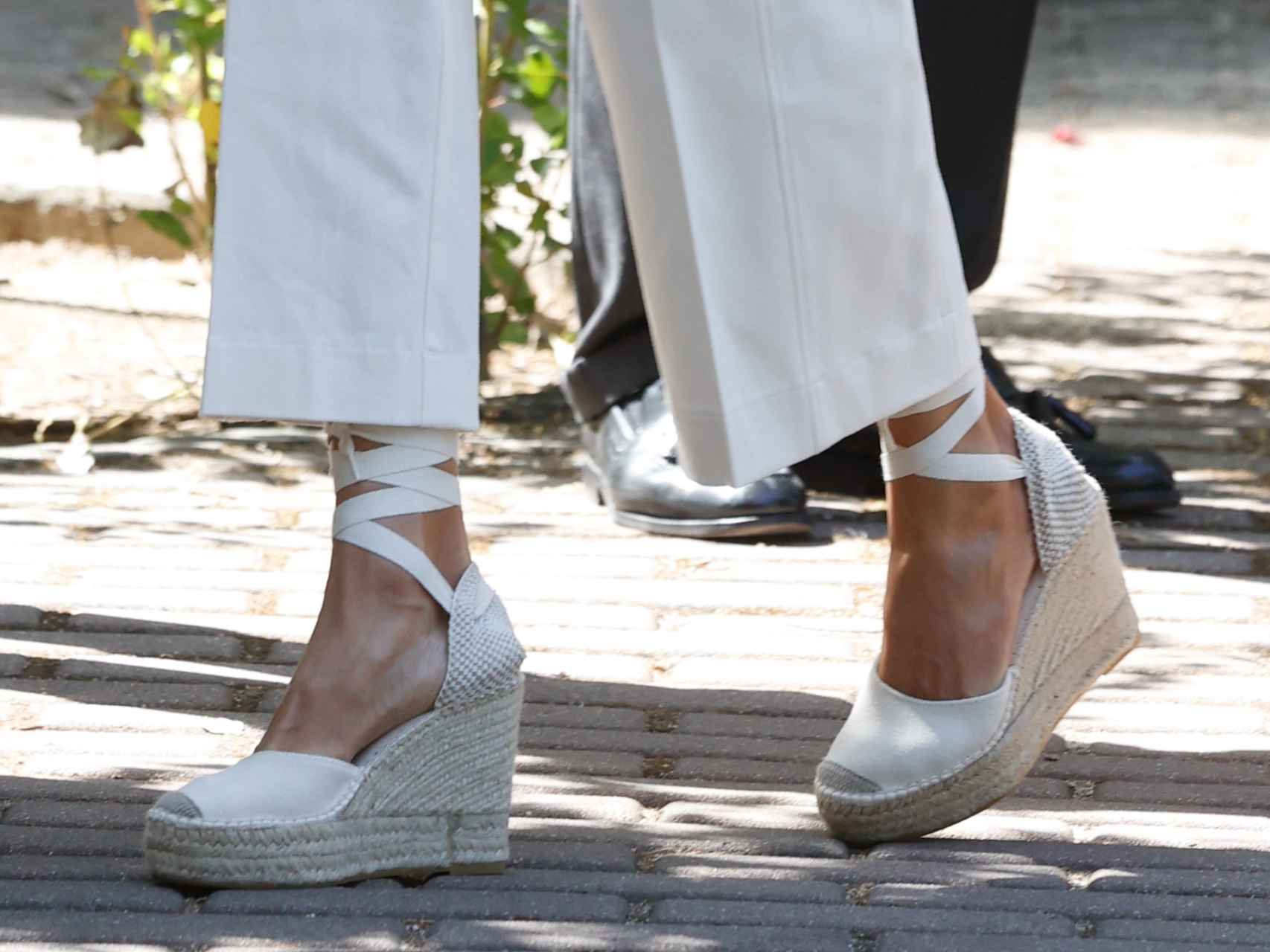 Alpargatas blanca de Macarena Shoes.
