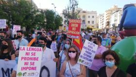 Nueva concentración en Alicante contra la educación sin imposición del Botànic