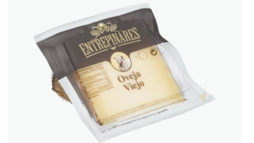 Una cuña de queso viejo de oveja de Entrepinares.