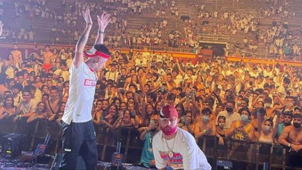 Cantantes de reguetón en el polémico concierto de la plaza de toros de Palma