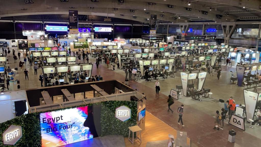 Público en la primera jornada del Mobile World Congress