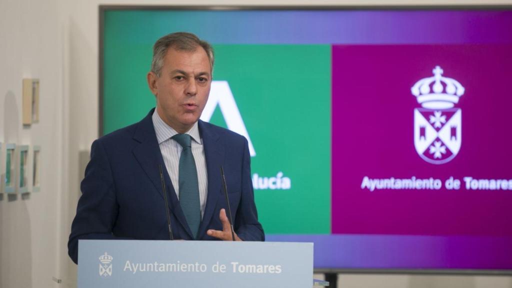 El alcalde de Tomares y senador por el PP, José Luis Sanz.