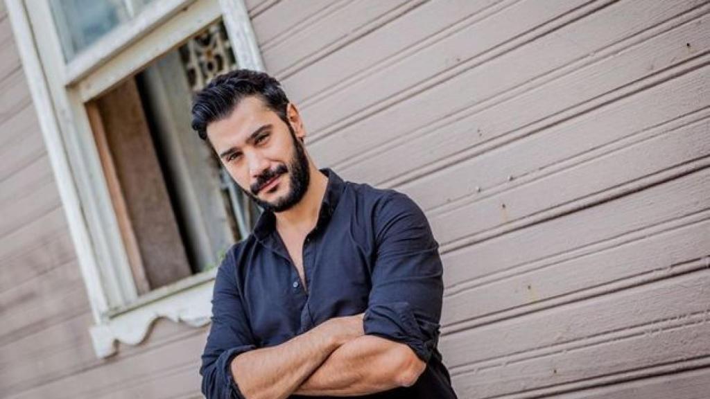 Ugur Günes interpreta a Yilmaz Akkaya en 'Tierra Amarga'.