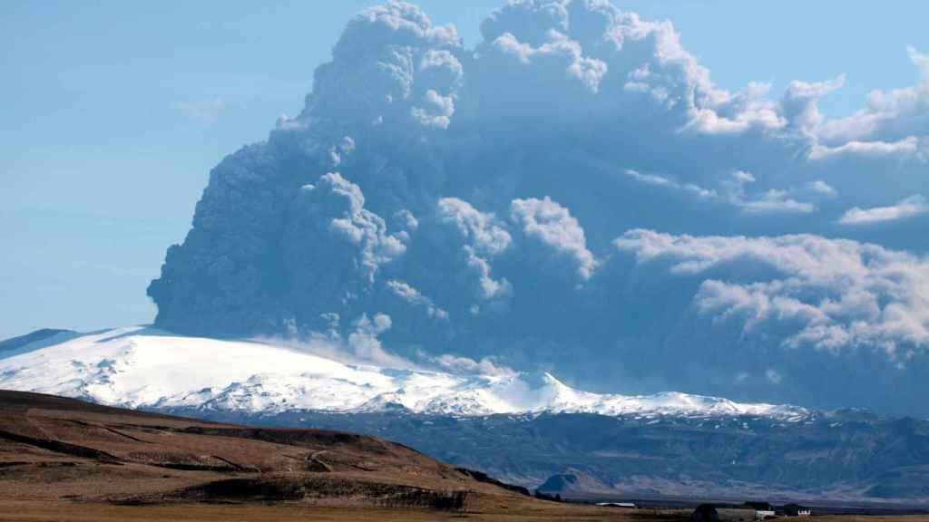 Erupción del volcán Eyjafjallajökull.