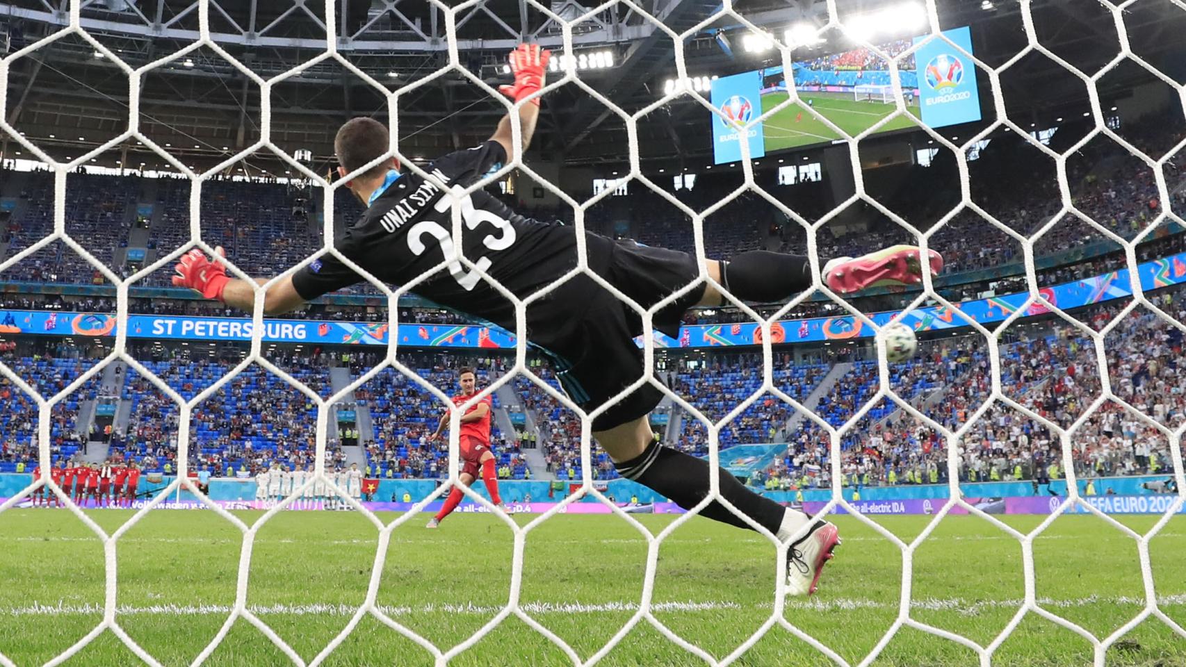 Así fue la tanda de penaltis de infarto que sirvió a España para clasificarse para las semifinales de la Eurocopa La tanda de penaltis del Suiza - España de los cuartos de final de la Eurocopa