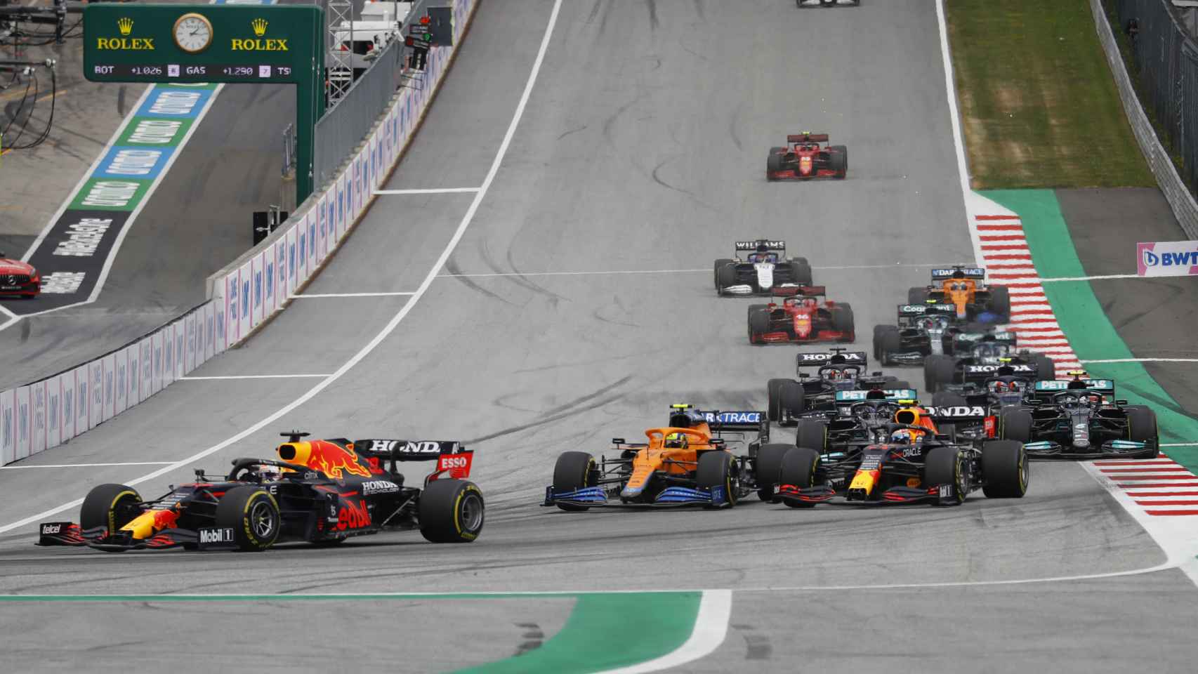 Verstappen lidera el Gran Premio de Austria