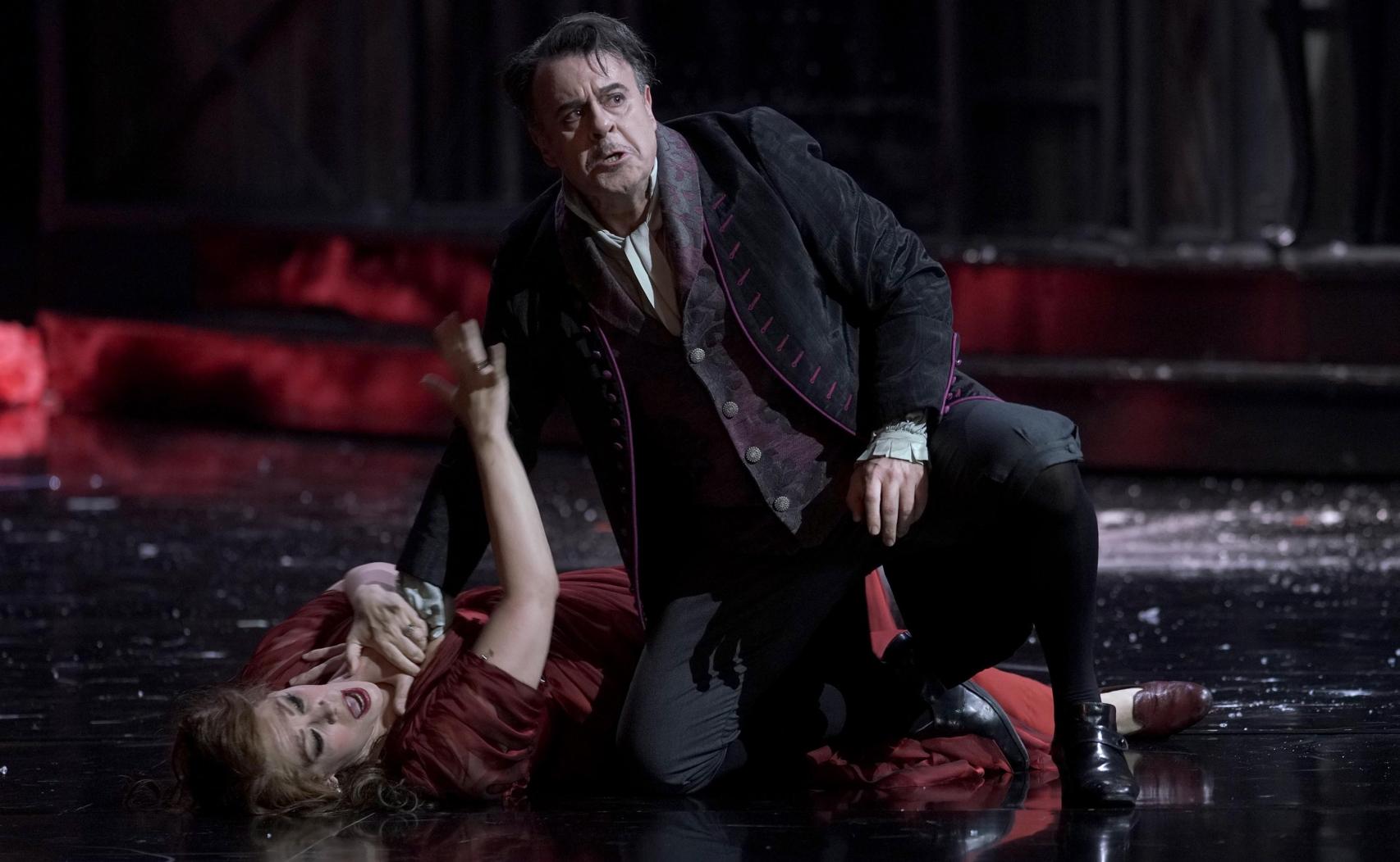 Sondra Radvanovsky y Carlos Álvarez en 'Tosca'.