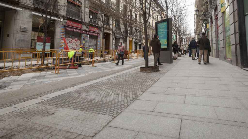 Las obras de repavimentación de las calles Montera y Arenal.