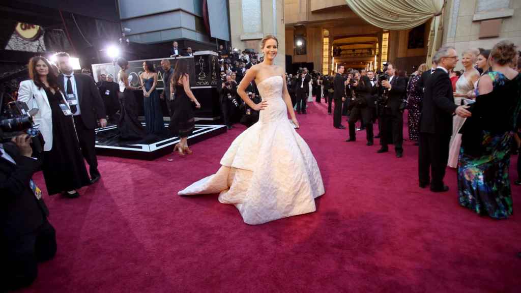Jennifer Lawrence con el vestido más caro de Dior.