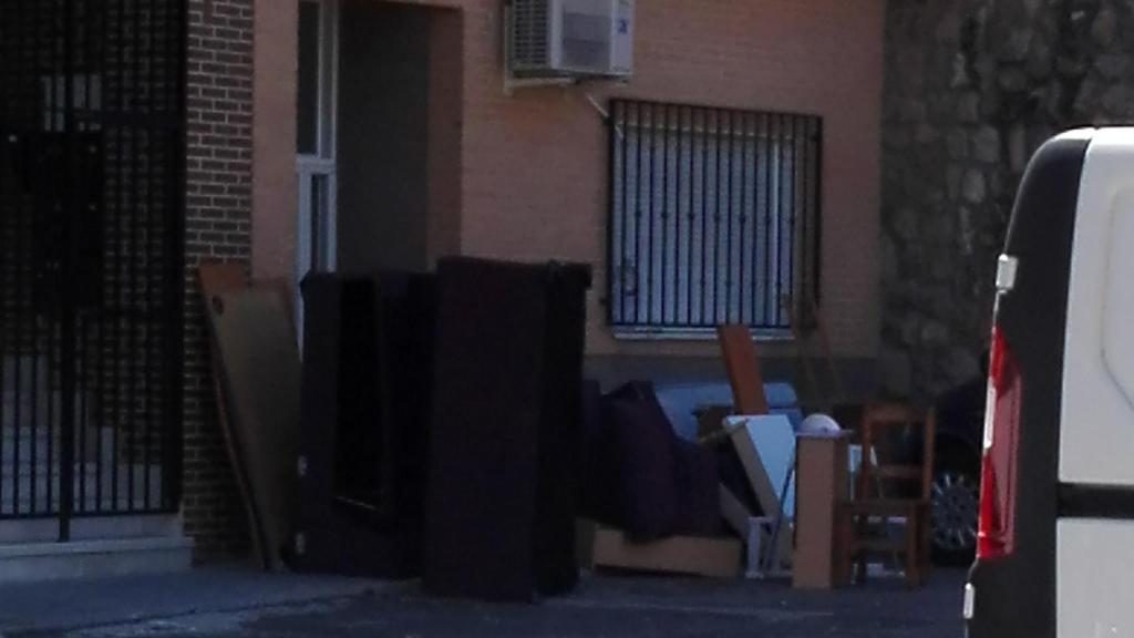 Puerta del inmueble okupado.