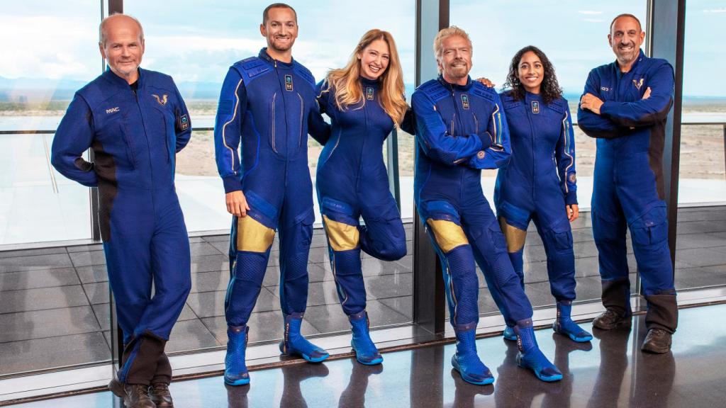 Equipo de astronautas que irán en el lanzamiento