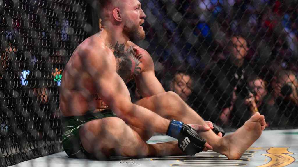 Conor McGregor, tras lesionarse tibia y peroné en la UFC 264