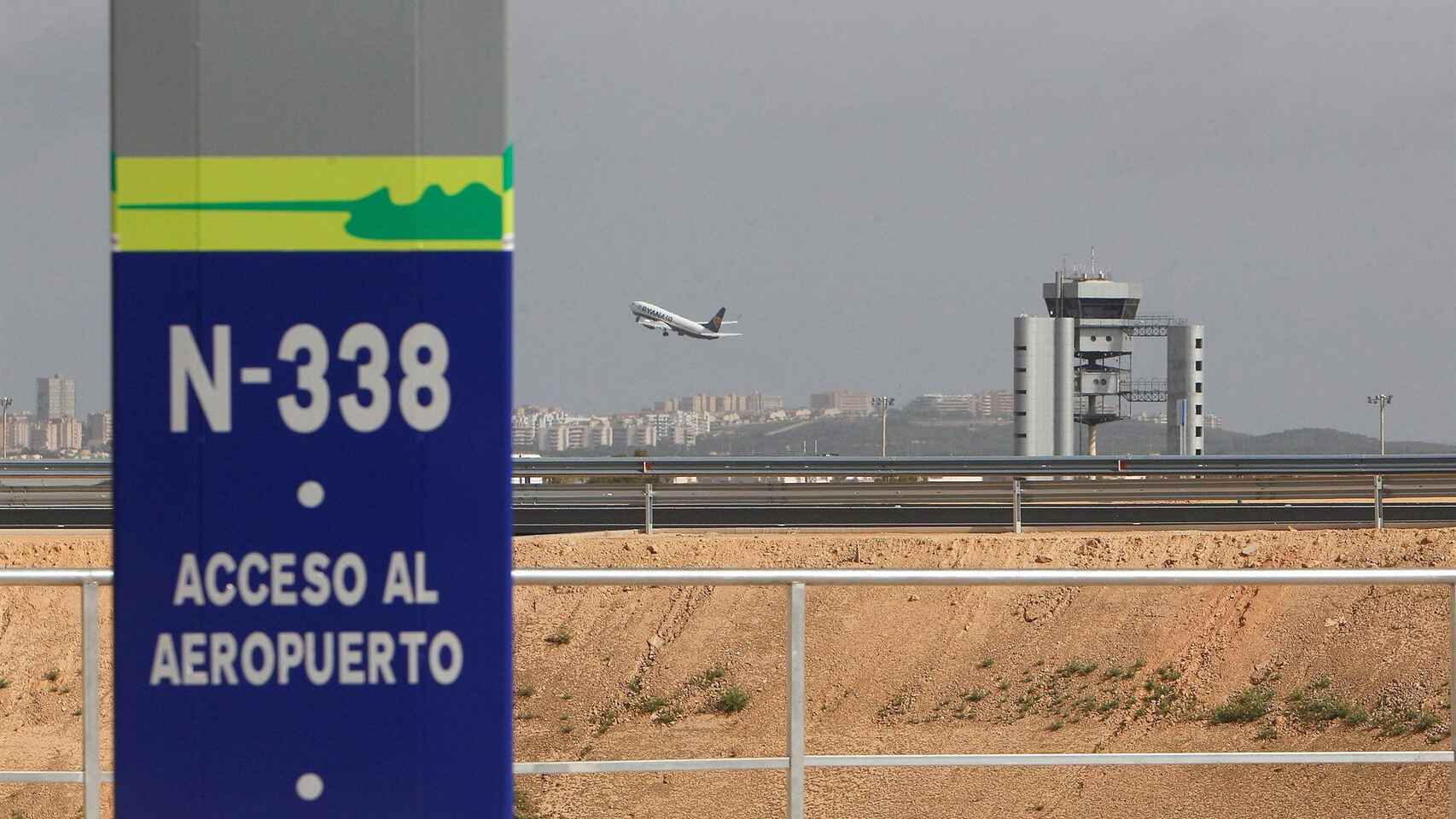 El aeropuerto de El Altet, uno de los seis más seguros de España.