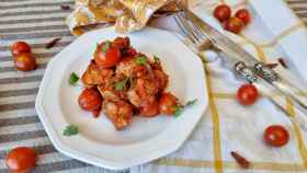 Pavo con tomate y guindilla,  la receta italiana  all'arrabbiata