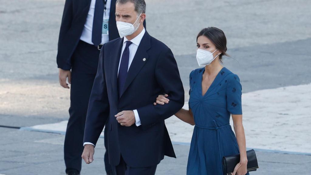 Letizia ha sabido estar a la altura con un estilo sobrio y discreto.
