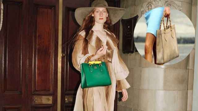 El nuevo Gucci Diana y el modelo original lucido por la Princesa de Gales en un montaje de JALEOS.