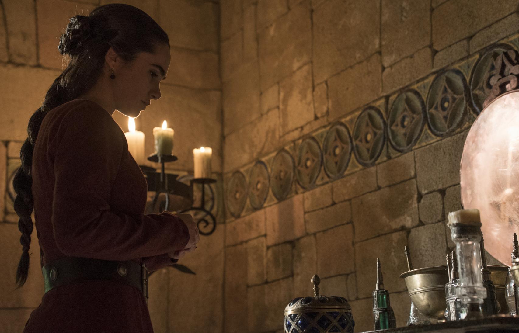 Alicia Sanz como Urraca de León.