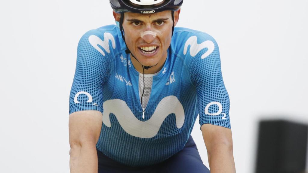 Enric Mas durante una etapa del Tour de Francia 2021