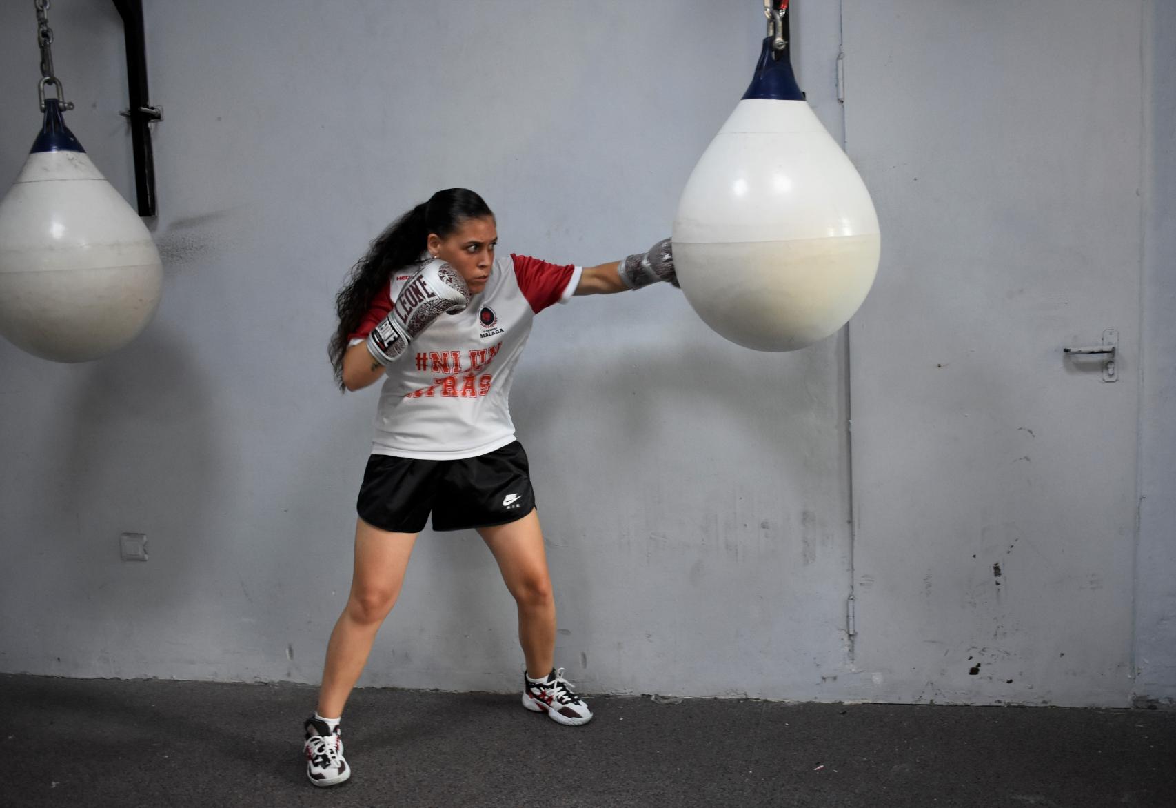 Una de las boxeadoras de la asociación.