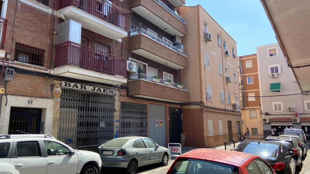 Edificio en el que fue detenido el agresor