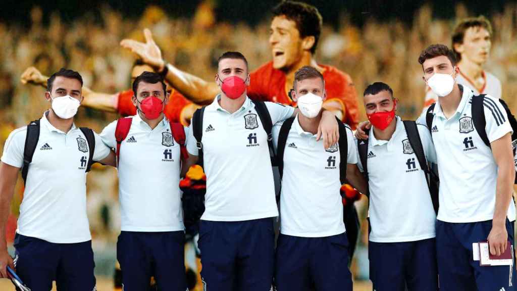 Eric García, Mikel Oyarzabal, Unai Simón, Dani Olmo, Pedri González y Pau Torres, en un fotomontaje con el gol del Kiko Narváez