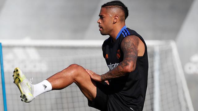 Mariano Díaz trabaja en solitario durante el entrenamiento