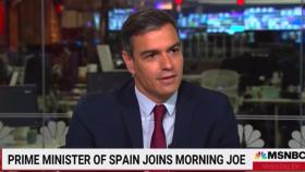 El presidente del Gobierno, Pedro Sánchez, durante la entrevista en el canal norteamericano MSNBC.