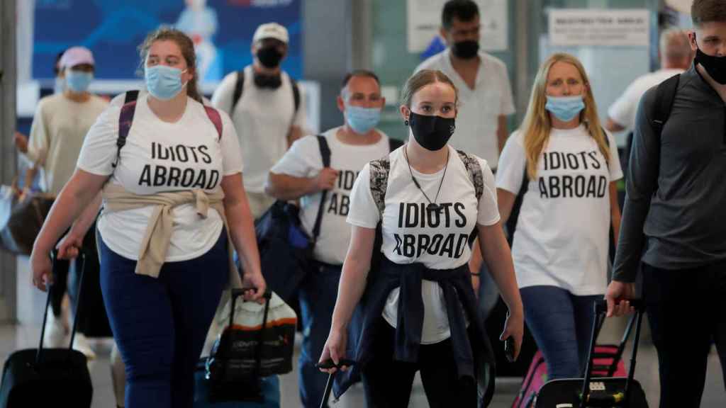 Británicos llegando al aeropuerto de Málaga.