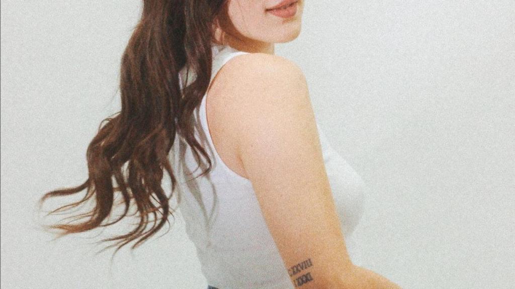 La artista Ángeles Arboleda.