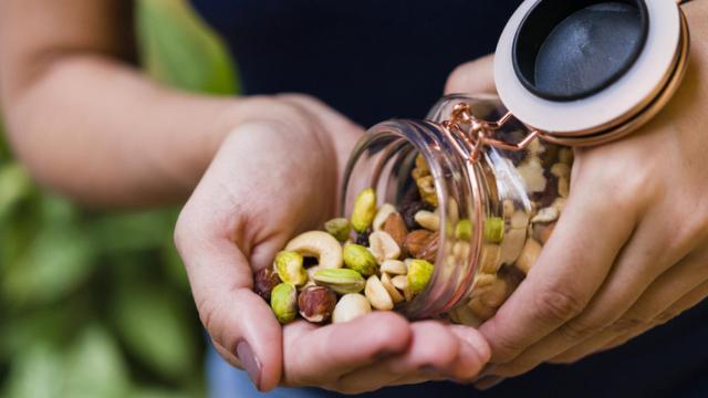 Los frutos secos en la dieta, un aliado para perder peso.