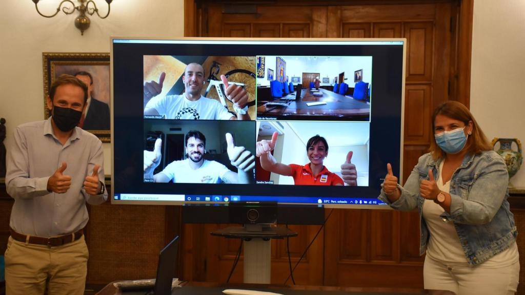 Reunión telemática con los deportistas olímpicos talaveranos.