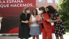 Adriana Lastra, Cristina Narbona y las coordinadoras de la Ponencia Marco, Lina Gálvez y Hana Jalloul.