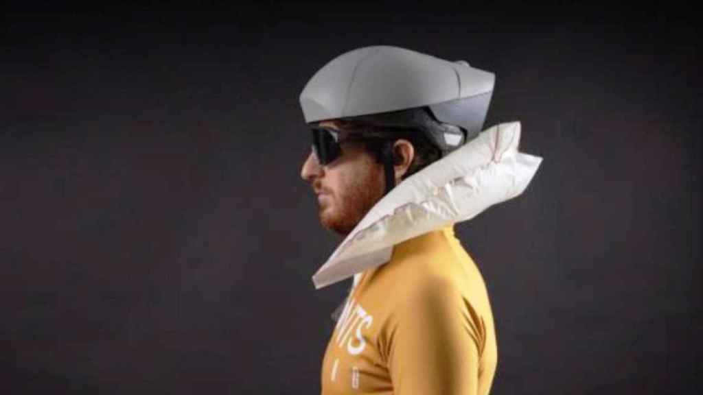 Parapléjicos participa en el desarrollo de un casco de bicicleta con airbag